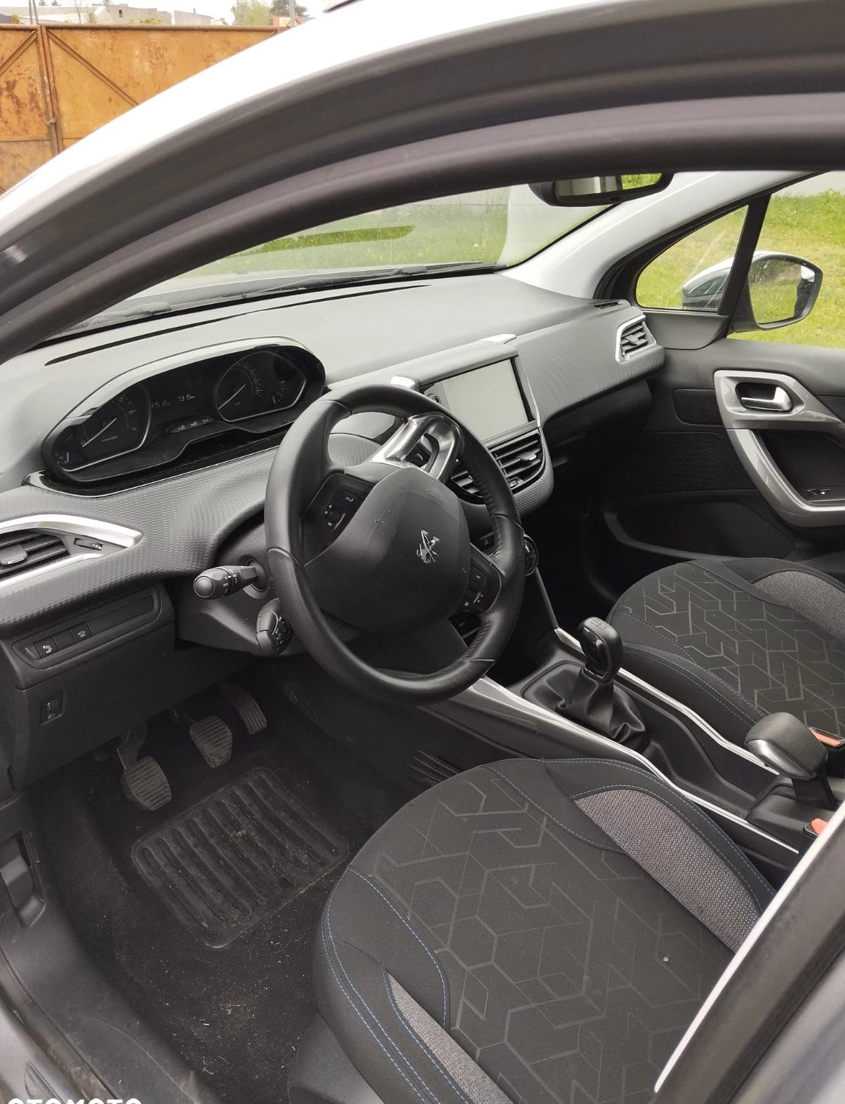 Peugeot 2008 cena 27900 przebieg: 47512, rok produkcji 2018 z Rawicz małe 191